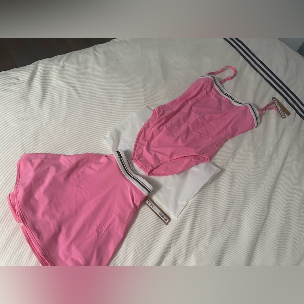 Skims xs pink body suite camisole activewear limited skims sold out women’s new - Picture 6 of 12